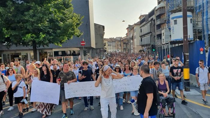 Manifestazione no green-pass del 24 luglio: 51 partecipanti denunciati