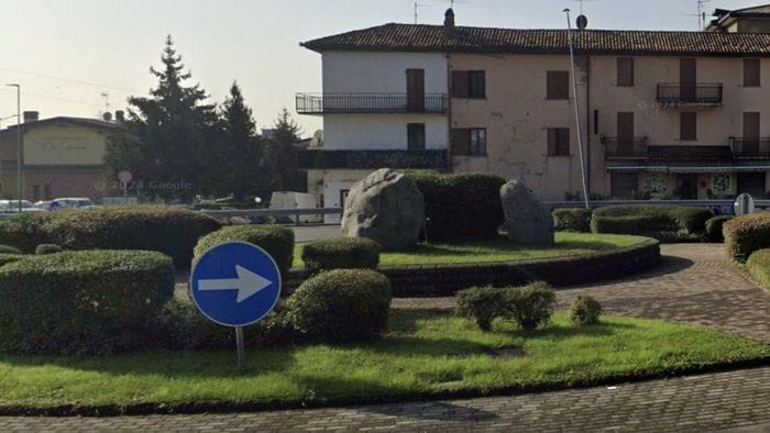 Gorlago, sorprende i ladri e spara 4 colpi in aria con il fucile