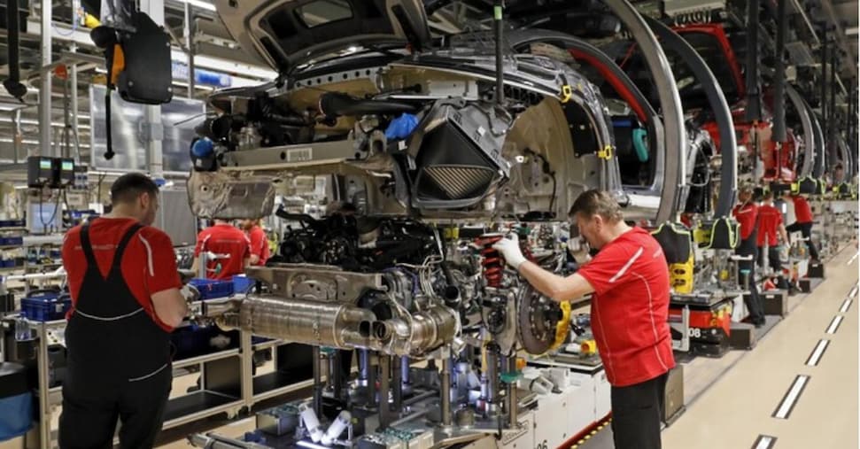 Terzo anno in rosso per la produzione industriale: -0,2%