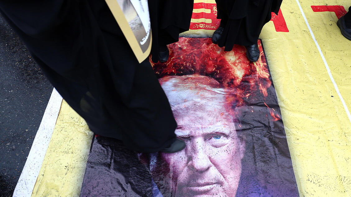Iran deride Trump, 'siete così nei guai che negoziate con voi stessi' - Ultima ora - Ansa.it