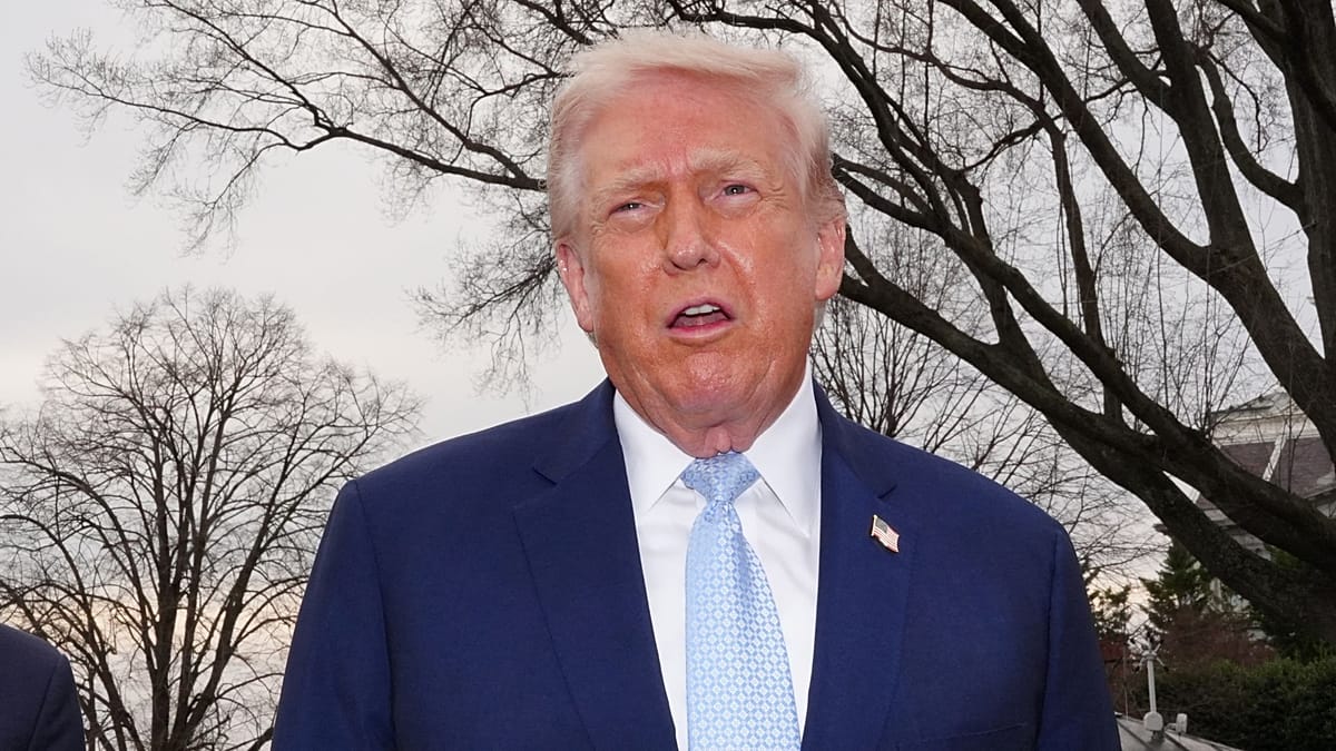 US to deploy more troops and warships to Middle East, reports say