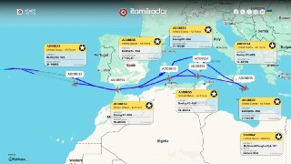 12 caccia americani F/A-18C Hornet del 312° Squadrone di Attacco dei Marines sono decollati dalla Base Aerea di Lajes...