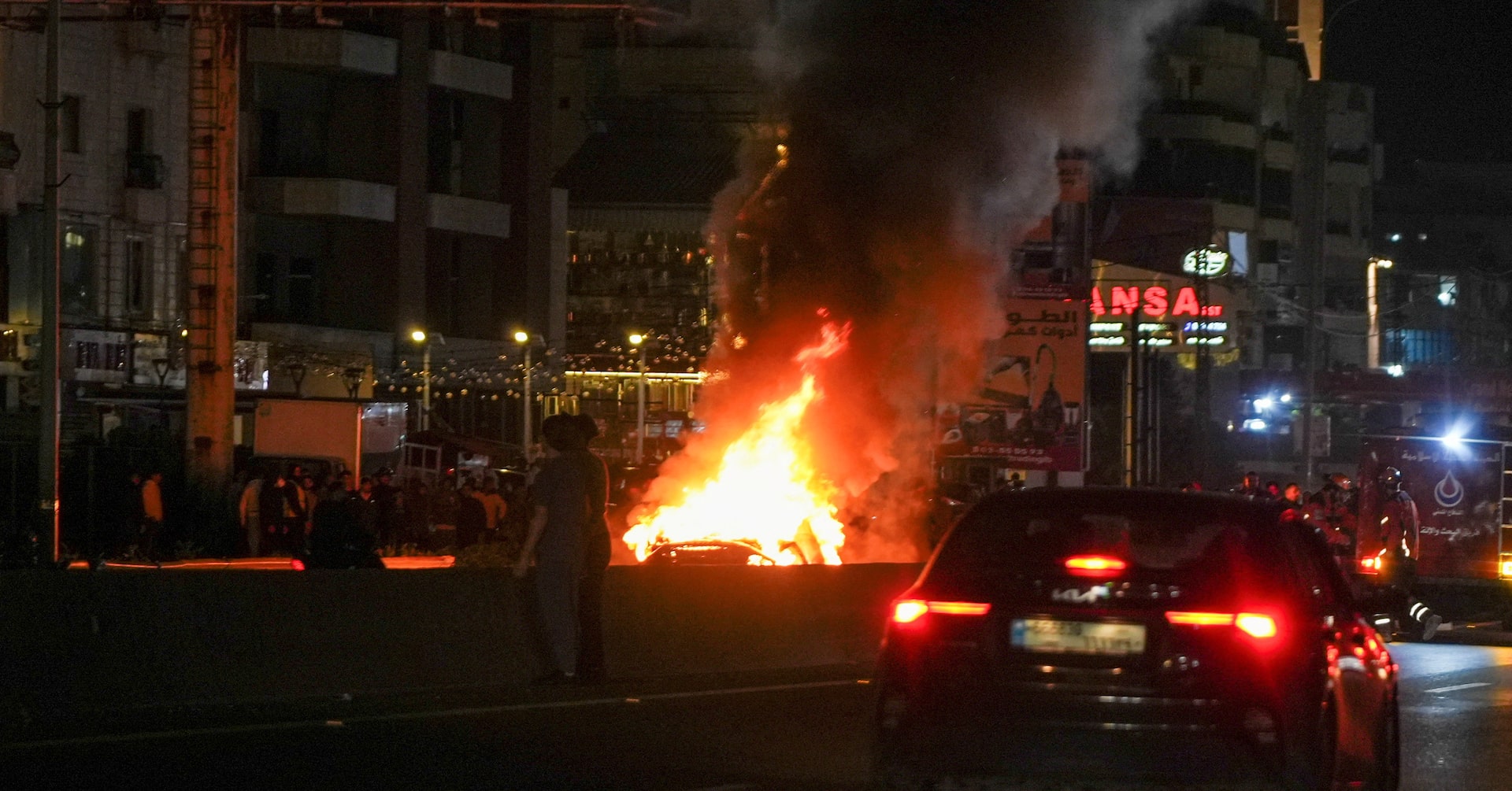 US eyes a swift end to war as fresh attacks hit Gulf states and Iran