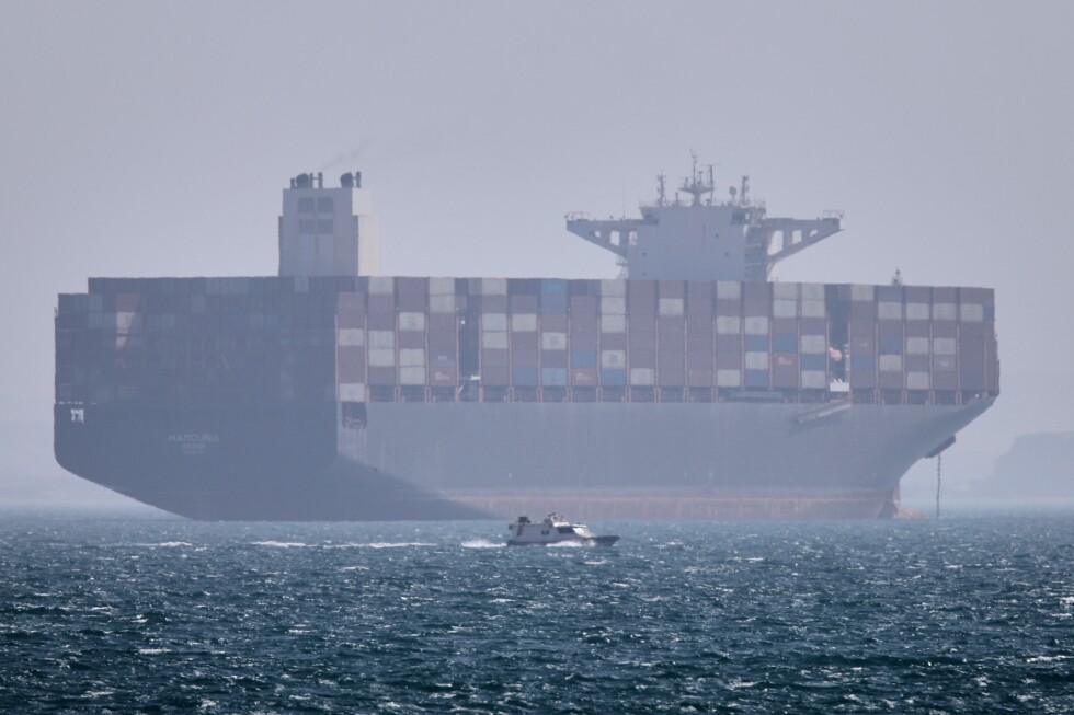 The US fights to reopen the Strait of Hormuz as the UAE comes under attack in a test of Iran truce