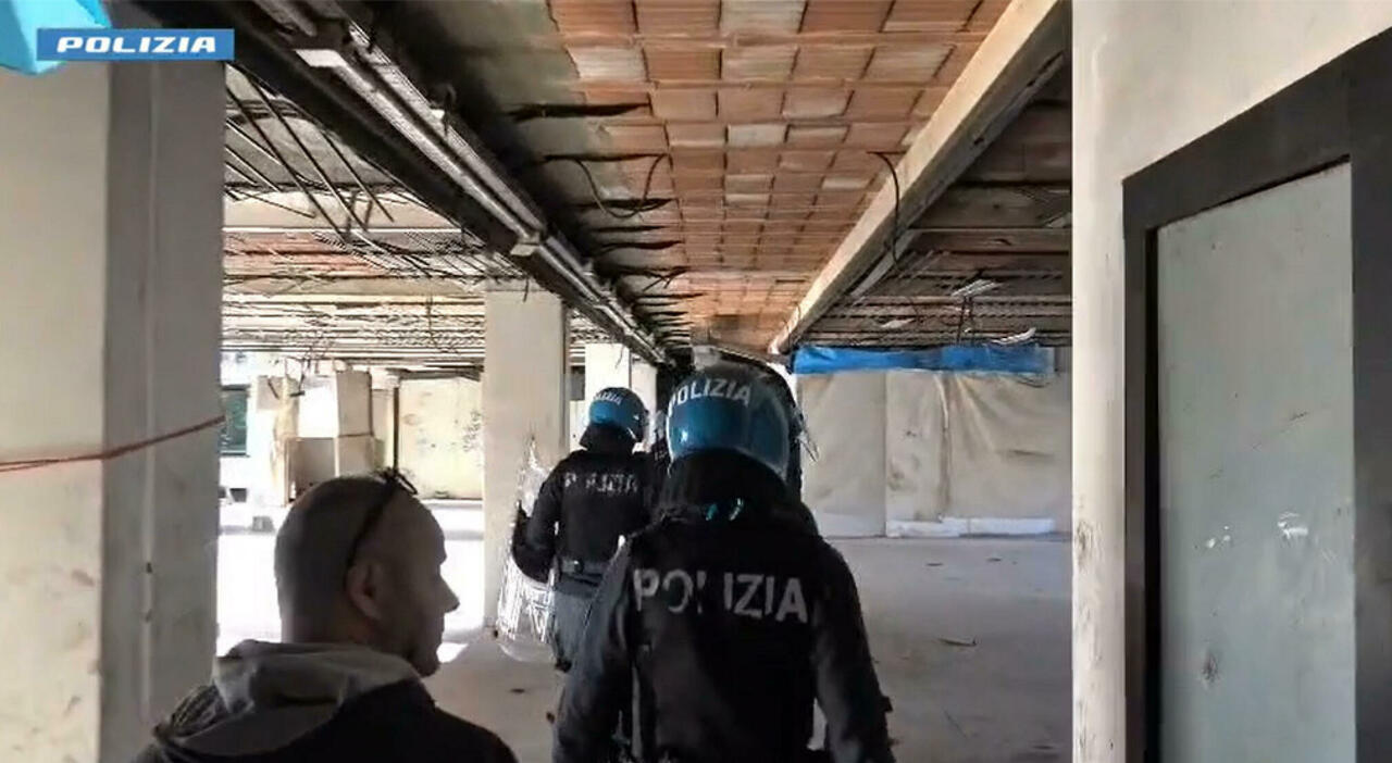 Roma, l’incubo di una 30enne: «Rapita per tre giorni e stuprata». Nel branco anche una donna