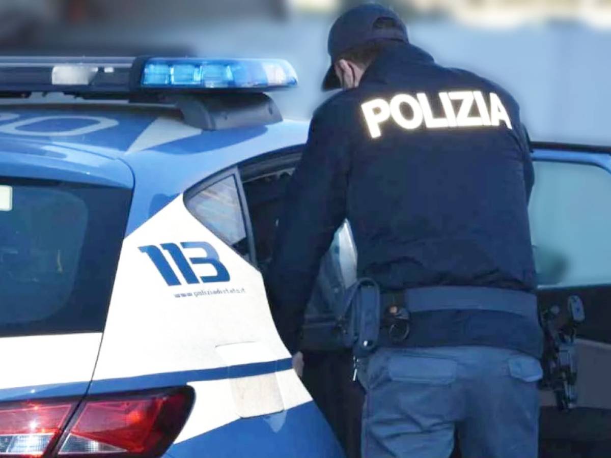 Terrorismo, arrestato 16enne. Aveva materiale jihadista, video suprematisti e manuali per fabbricare ordigni