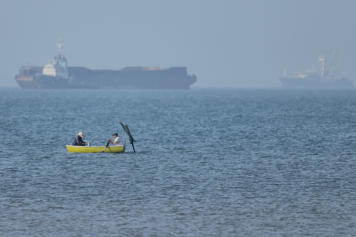 Qualcosa si muove nello stretto di Hormuz