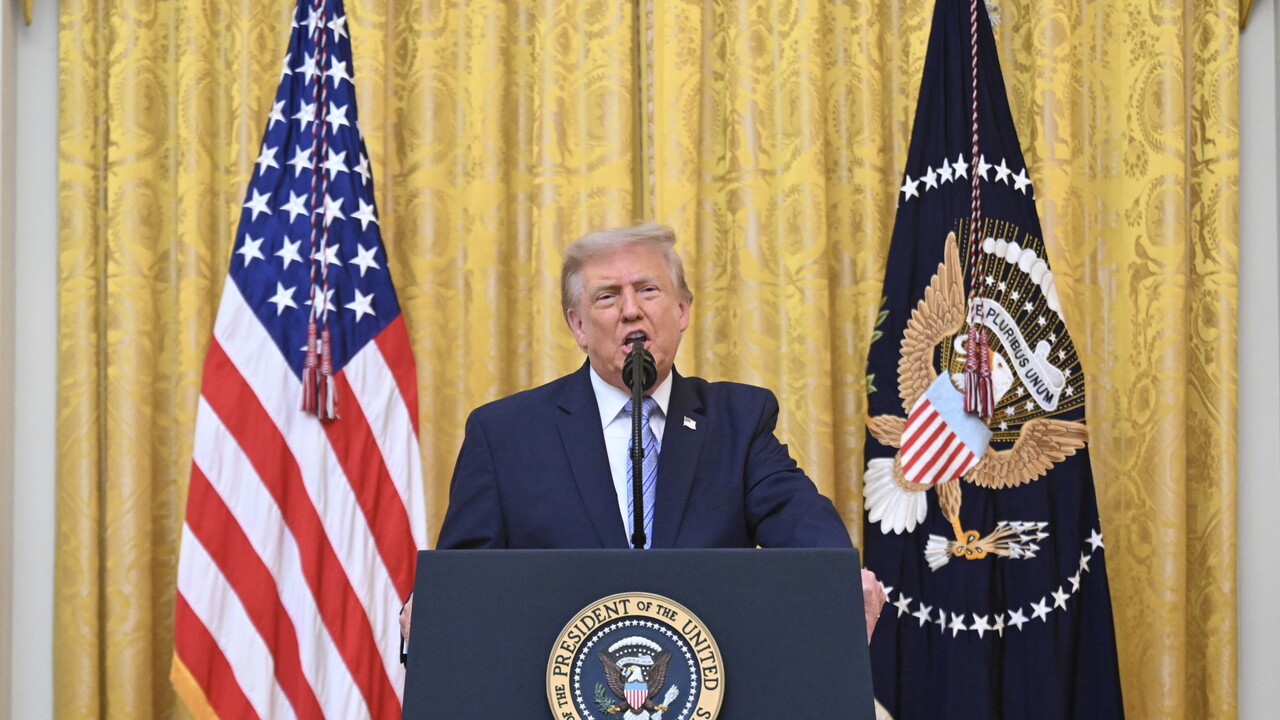 Trump: 'Sistema elettorale a rischio brogli, Cina ha rubato dati' - Notizie - Ansa.it