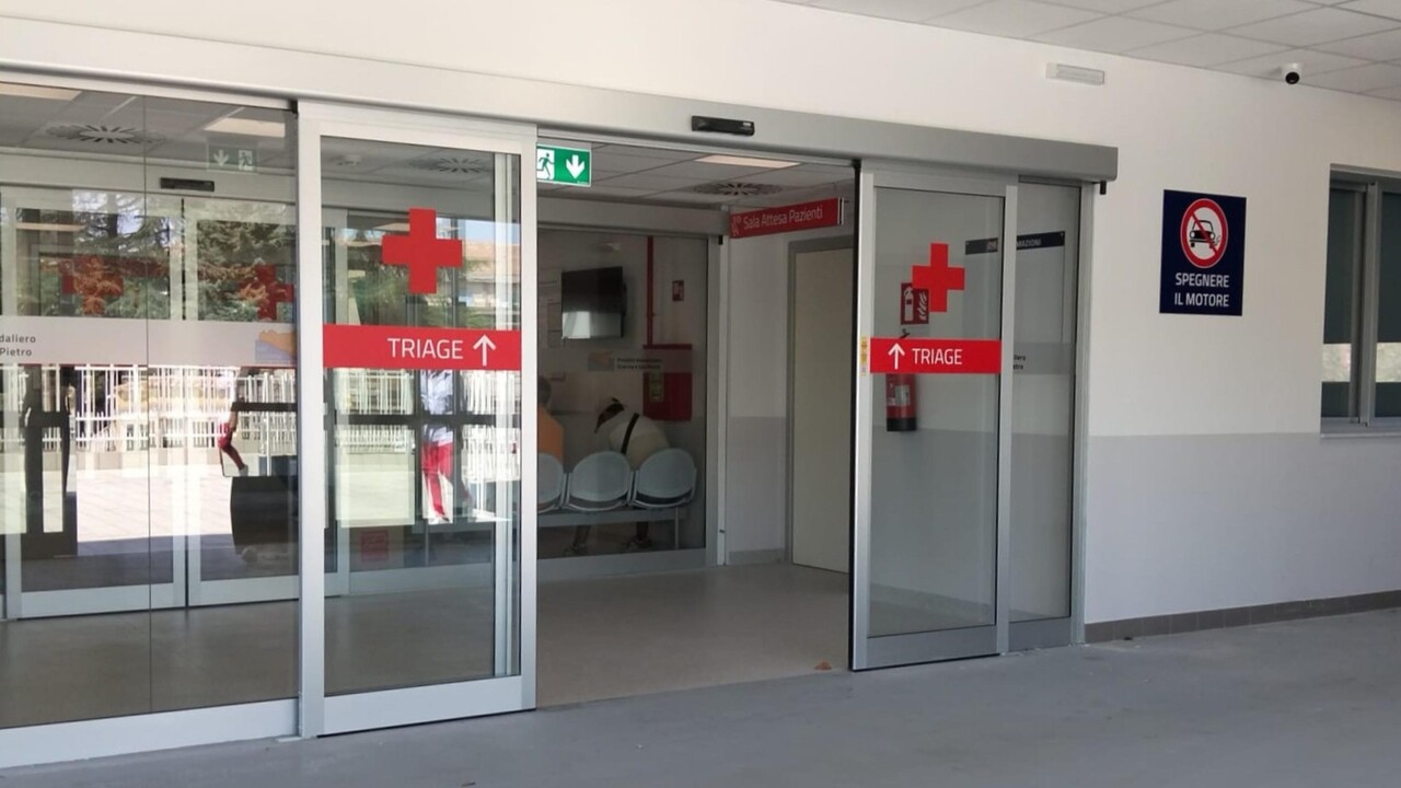 Ladro in azione in casa scoperto dal proprietario, ferito a coltellate - Notizie - Ansa.it