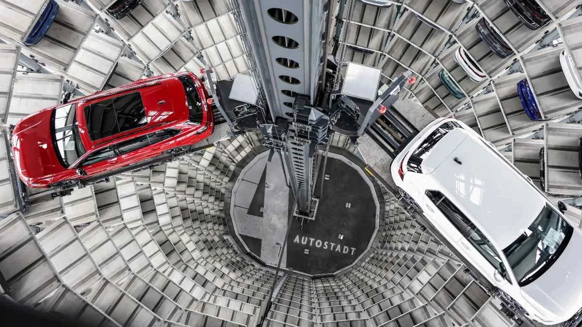DIETRO I TAGLI DI VOLKSWAGEN | Un segnale d'allarme per tutta l'Europa