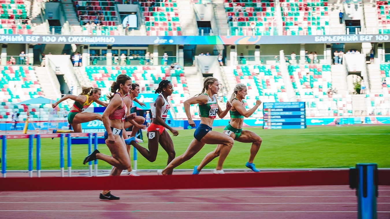 Atletica femminile: nuove linee guida contro la sessualizzazione delle atlete in TV - L Football