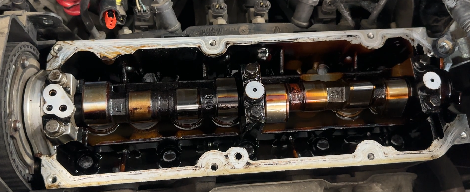 Boom di auto e motorini in panne, crescono i casi di carburante annacquato