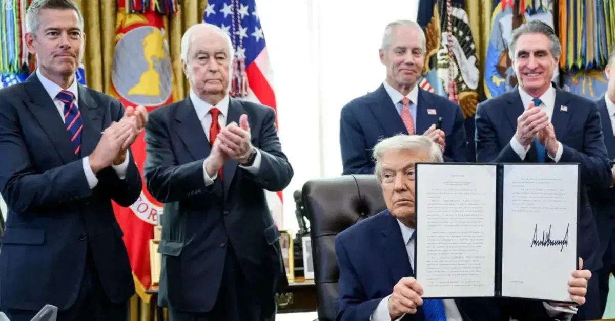 Freedom Car, l'auto senza ADAS e senza connessione: la proposta di Trump che divide l'America - News - Automoto.it
