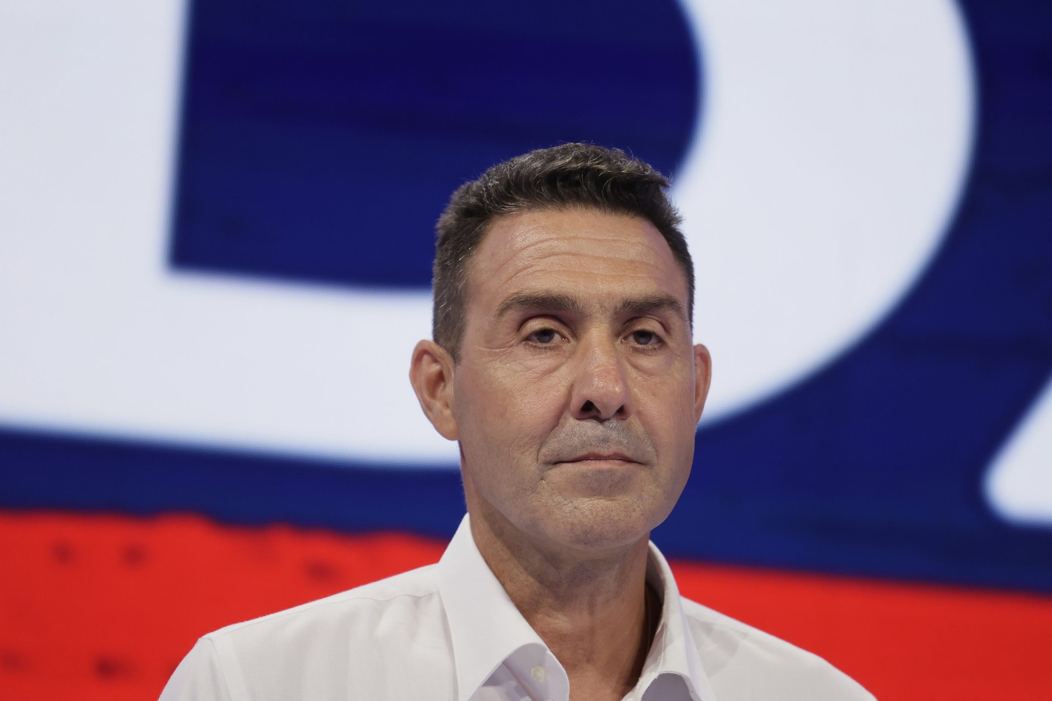“No gay in tv, l’aborto non è un diritto e abolite le unioni civili”: Vannacci lancia il programma di Fn