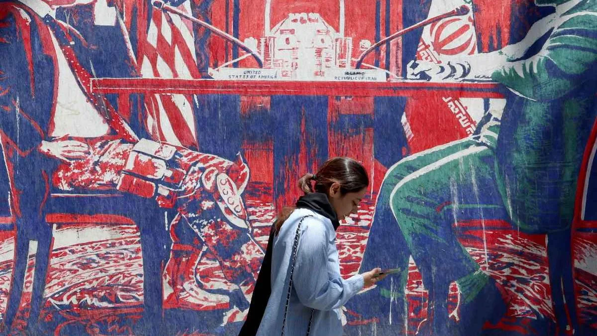 SANZIONI ALL’IRAN | Inflazione al 66% e proteste, ma per Teheran gli Emirati sono più pericolosi di Trump