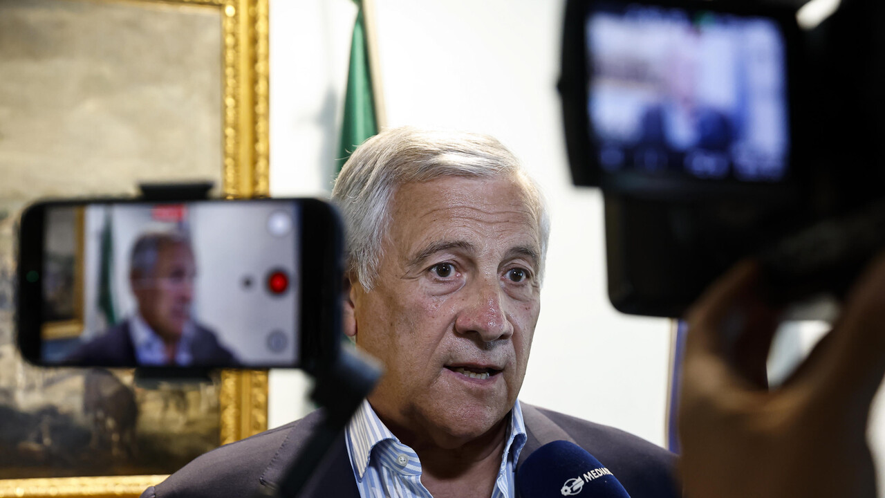 Tajani: 'Possibili tentativi d'influenze russe sul voto in Italia' - Notizie - Ansa.it