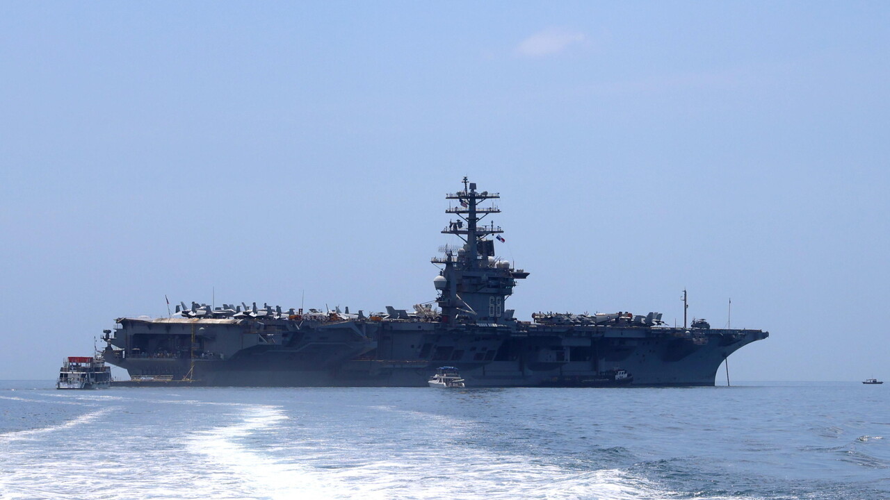 Iran, 'attaccate 2 navi statunitensi e 10 petroliere nel Golfo'. Pasdaran, colpita base Usa in Giordania e due navi - Notizie - Ansa.it