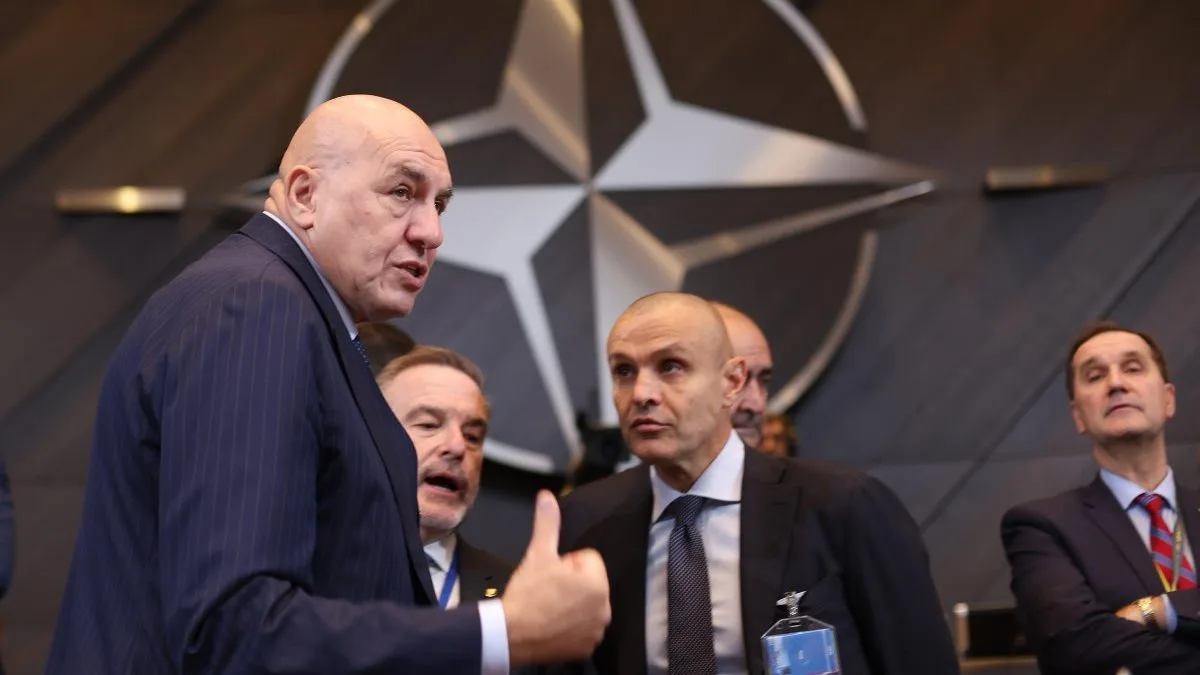 DRONI RUSSI CONTRO L’ITALIA: FAKE NEWS | “Il vero rischio è l’escalation verso una guerra atomica”