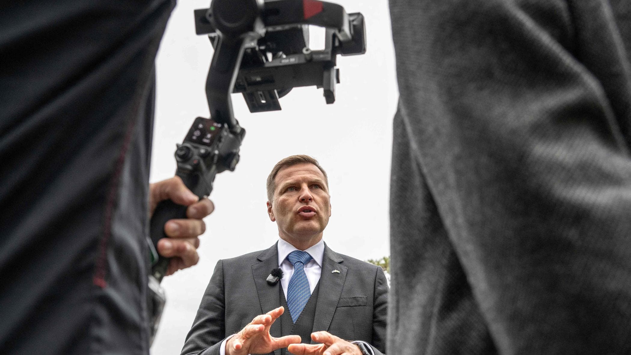 L'Estonia e le munizioni per l'Ucraina comprate con fondi Ue e «inutilizzabili»