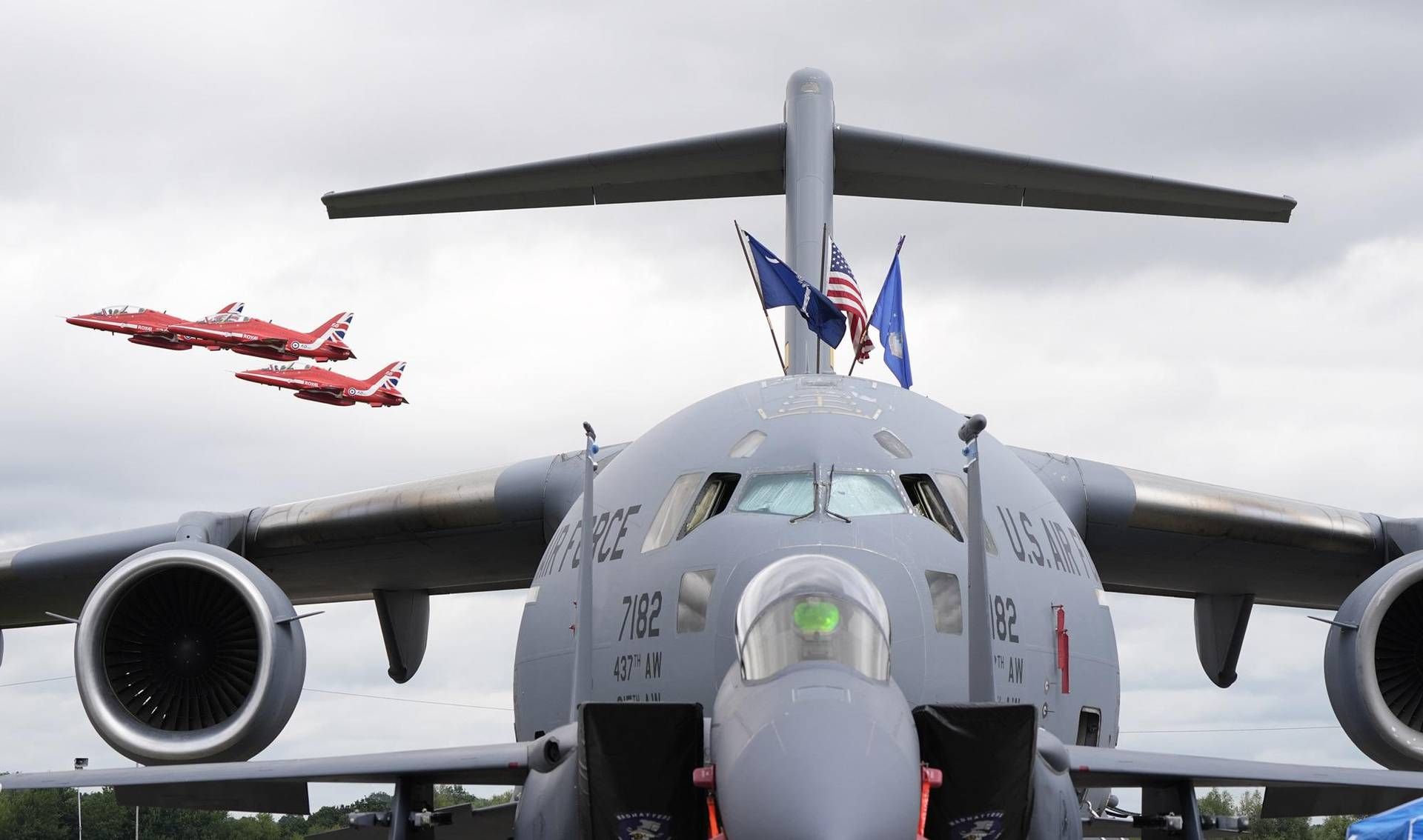 Usa ritirano bombardieri da base di Fairford, il motivo e l'allarme terrorismo