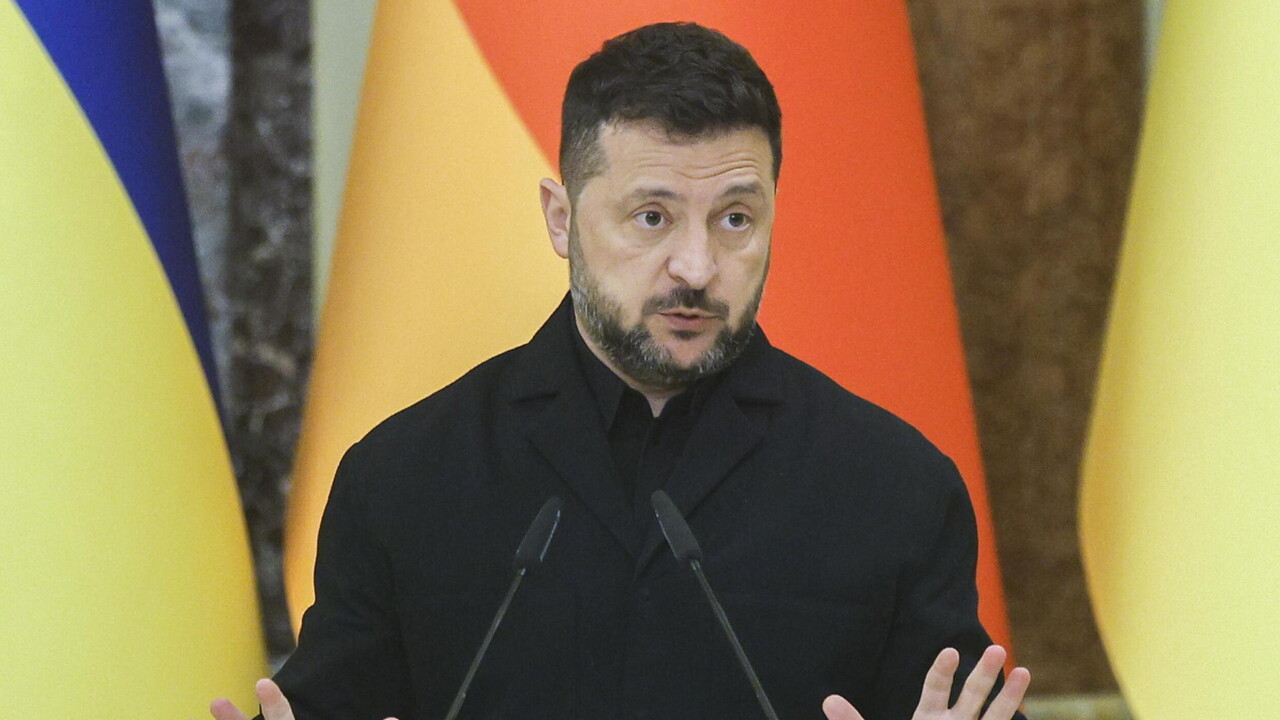 Zelensky al Ft, 'riprenderemo gli attacchi alle raffinerie russe' - Ultima ora - Ansa.it