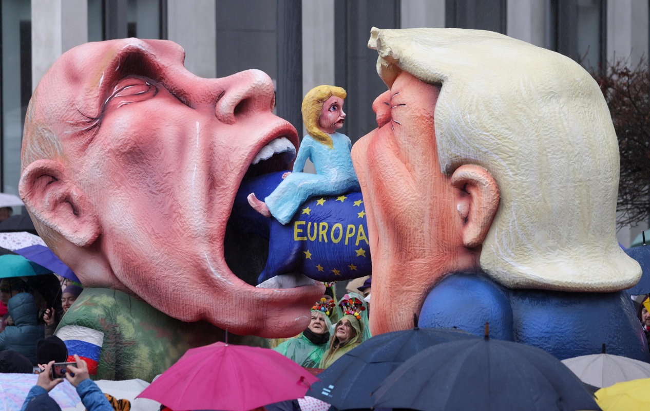 «Trump lascia l'Ucraina a Putin per vincere contro l'Iran. Una nuova guerra è imminente»