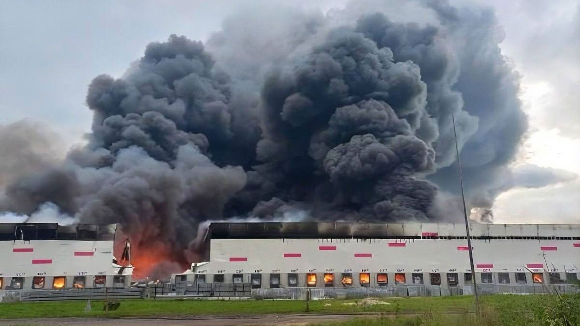 Russia's Yandex bot traffic nearly eliminated overnight after Ukraine drone strikes cripple multiple of 'Russia's Google' data centers — Ukraine intensifies bombing of Yandex data centers in response to Moscow’s strikes on Kyiv data centers